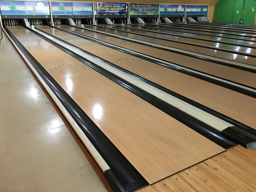 Brunswick 12 Lanes Bowling Center Orchard; Dasmarinas, Cavite